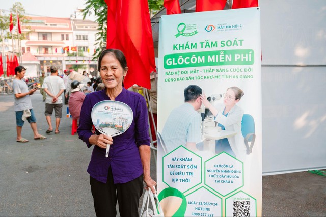 Gần 500 bệnh nhân An Giang được Bệnh viện Mắt Hà Nội cơ sở 2 khám và phát thuốc miễn phí- Ảnh 4.