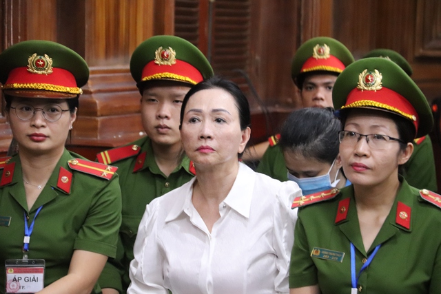 Tòa tuyên án tử hình bà Trương Mỹ Lan- Ảnh 1.