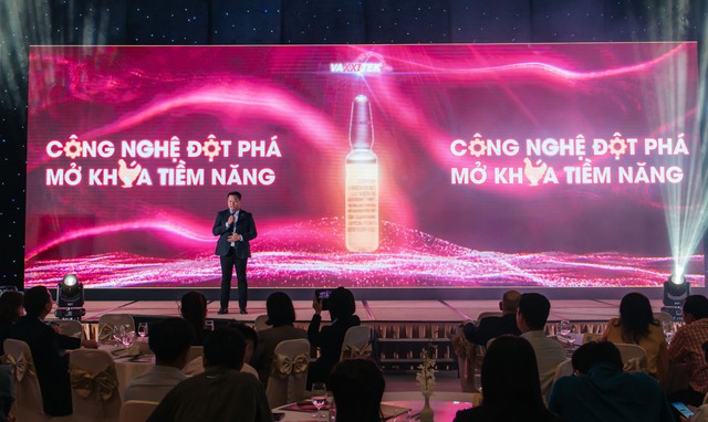 Boehringer Ingelheim ra mắt VAXXITEK - vắc-xin véc-tơ 3 trong 1 cho gia cầm- Ảnh 1. Boehringer Ingelheim ra mắt VAXXITEK - vắc-xin véc-tơ 3 trong 1 cho gia cầm- Ảnh 1.