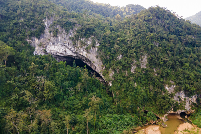 Chiêm ngưỡng những hang động kỳ vĩ mới được khám phá ở Quảng Bình- Ảnh 2.