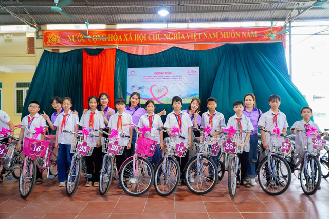 MIDU viết tiếp ước mơ đến trường cho 30 em nhỏ nghèo vượt khó tại Thái Nguyên- Ảnh 3.