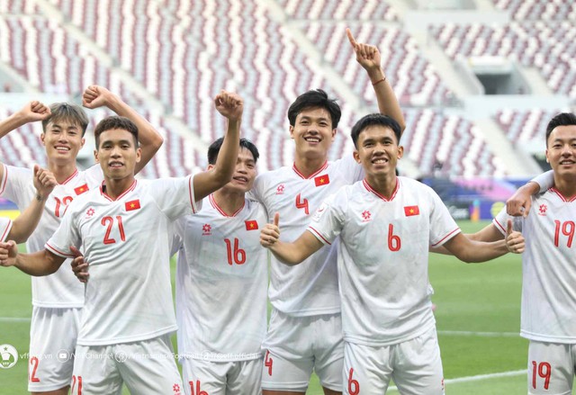 U23 Việt Nam giành vé sớm vào tứ kết U23 châu Á 2024- Ảnh 1.