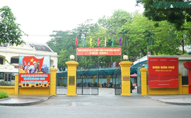 Chung cư ở Hà Nội đồng loạt treo cờ chào mừng Đại lễ- Ảnh 9.