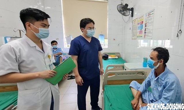 Bệnh viện Nội tiết Nghệ An tiên phong trong phẫu thuật ung thư tuyến giáp qua đường miệng- Ảnh 8.