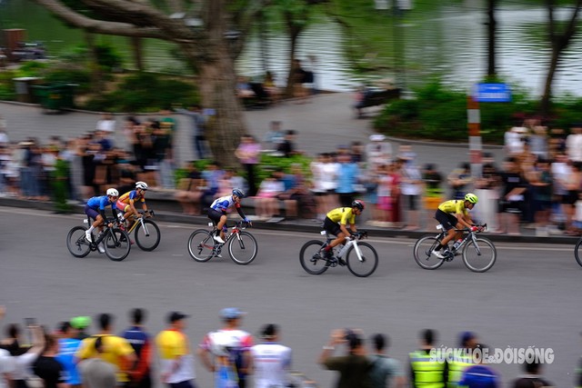 Khởi tranh cuộc đua xe đạp 'Về Điện Biên Phủ' 2024- Ảnh 5.