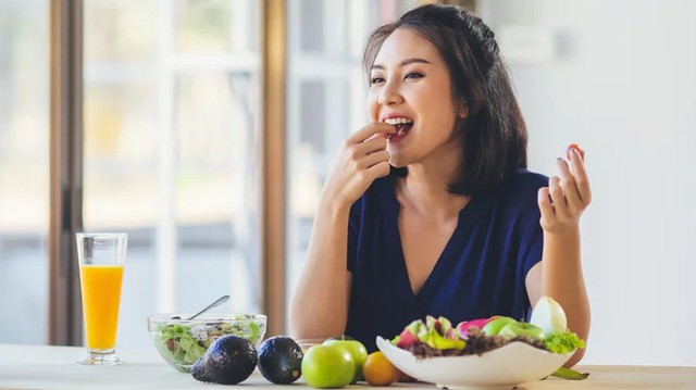 11 loại thực phẩm tốt nhất giúp phụ nữ sau sinh phục hồi sức khỏe- Ảnh 1.