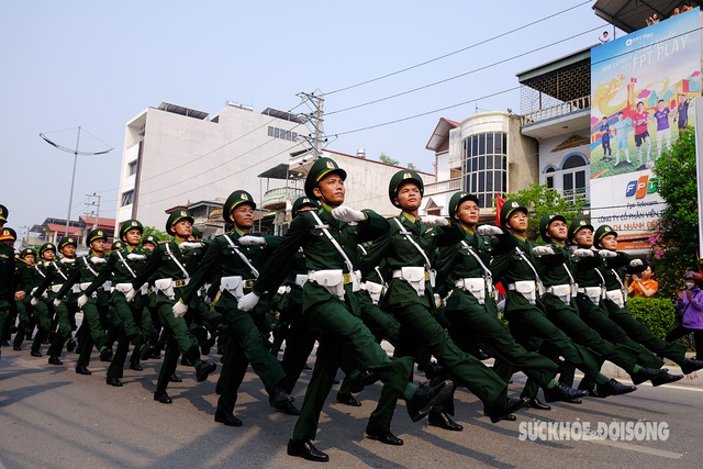Hơn 12.000 người tham gia chương trình Sơ duyệt Lễ kỷ niệm 70 năm Chiến thắng Điện Biên Phủ- Ảnh 7.
