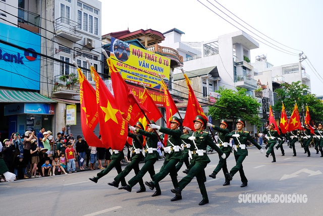 Hơn 12.000 người tham gia chương trình Sơ duyệt Lễ kỷ niệm 70 năm Chiến thắng Điện Biên Phủ- Ảnh 3.