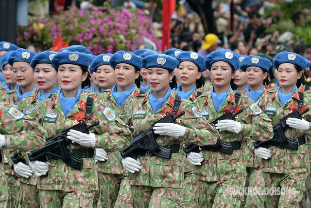 Những bóng hồng góp phần làm nên thành công Lễ kỷ niệm Chiến thắng Điện Biên Phủ- Ảnh 4.