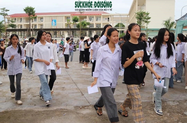 Kỳ thi lớp 10 tại Quảng Ninh: Đề thi Ngữ văn "dễ thở", thí sinh hài lòng- Ảnh 8.