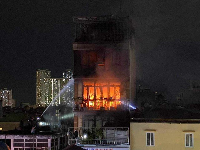 Danh tính 4 nạn nhân tử vong trong vụ cháy tại Định Công, Hoàng Mai- Ảnh 2.