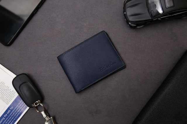 FTT Leather mách bạn cách chọn đồ da thật tốt cho sức khỏe làm quà tặng- Ảnh 2. FTT Leather mách bạn cách chọn đồ da thật tốt cho sức khỏe làm quà tặng- Ảnh 2.