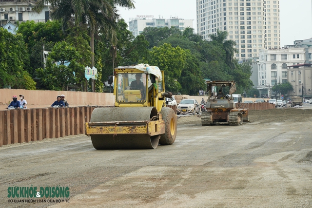 Đường Âu Cơ - Nghi Tàm lùi hạn thông xe, vì sao?- Ảnh 9.