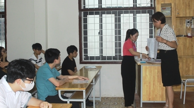 Phúc khảo điểm vào lớp 10 Trường THPT chuyên Lam Sơn tăng: Có thí sinh từ 1 lên 9 điểm- Ảnh 1.