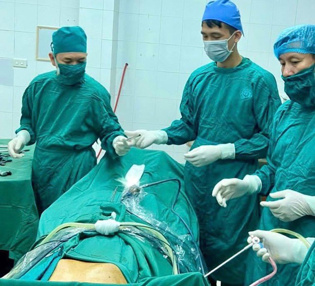 Bệnh viện huyện của Thái Bình lần đầu xử trí ca bệnh khó- Ảnh 1.
