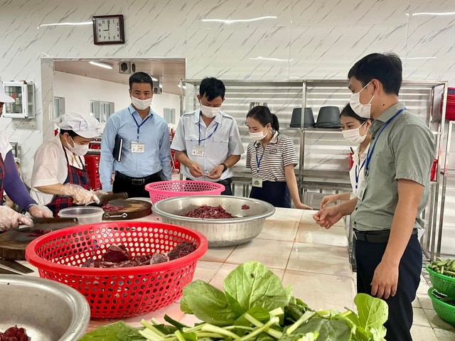 Vụ 71 công nhân ở Nghệ An nhập viện sau bữa ăn trưa: Mẫu cá bạc má rán có chất histamin- Ảnh 2.