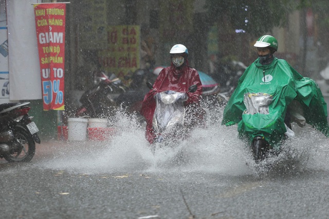 Nhiều nơi trên cả nước mưa dông- Ảnh 2.