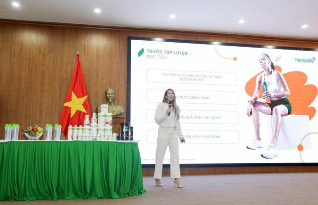 Herbalife Việt Nam và Liên Đoàn Bóng Đá Việt Nam tổ chức buổi đào tạo về dinh dưỡng khoa học trong thể thao cho các câu lạc bộ bóng đá Việt Nam- Ảnh 9.