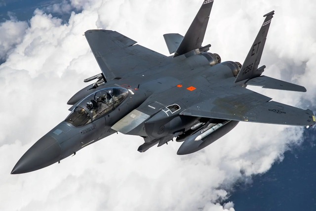 F-15EX so với Su-35: Máy bay nào sẽ chiến thắng trong trận không chiến?- Ảnh 3.