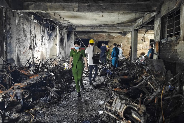 Vụ cháy chung cư khiến 56 người tử vong: Xóa tư cách Phó Chủ tịch UBND quận Thanh Xuân- Ảnh 1.