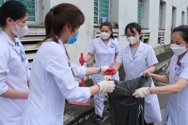 100% chất thải y tế được phân loại ngay tại nơi phát sinh- Ảnh 3.