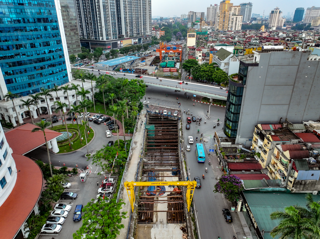 Bắt đầu rào chắn gầm cầu Nguyễn Chí Thanh để thi công đoạn ngầm tuyến Nhổn - Ga Hà Nội- Ảnh 3.