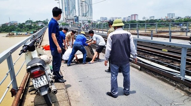 Hàng chục cầu tại Hà Nội xuống cấp, mất an toàn cần được ưu tiên xử lý- Ảnh 3.