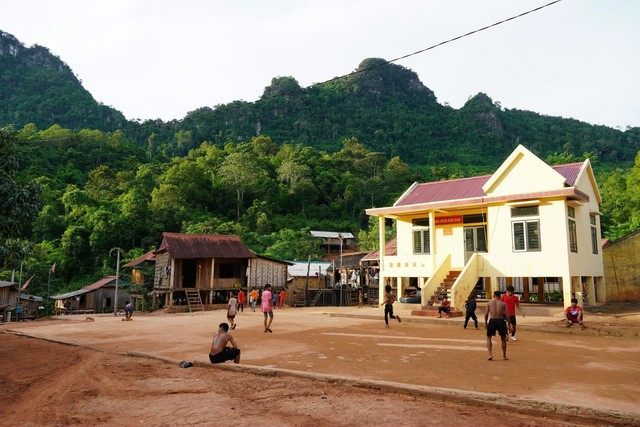 Chung tay tìm nguồn nước sạch cho đồng bào Ma Coong, A Rem- Ảnh 1.