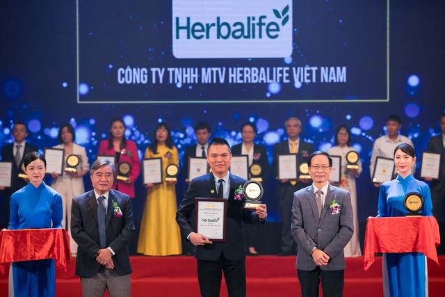 Herbalife Việt Nam đạt chứng nhận Nhãn Hiệu Nổi Tiếng – Nhãn Hiệu Cạnh Tranh Việt Nam năm 2024- Ảnh 2.