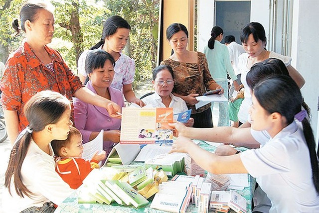 Xây dựng dự án Luật Dân số với mục tiêu chuyển trọng tâm chính sách từ KHHGĐ sang dân số và phát triển- Ảnh 3.