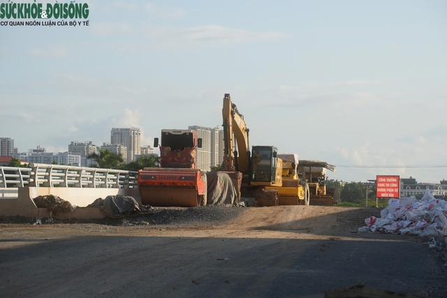 Diện mạo tuyến đường 6 làn xe nối 2 quận của Hà Nội sắp thông xe- Ảnh 8.