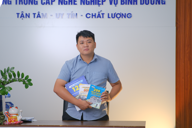 Giảng viên Mai Văn Thường chia sẻ những khó khăn của học viên và cẩm năng xử lý khi học lái xe- Ảnh 2.