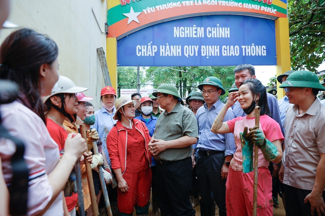 Thủ tướng thị sát tại Yên Bái, chỉ đạo khắc phục hậu quả bão lũ- Ảnh 3.