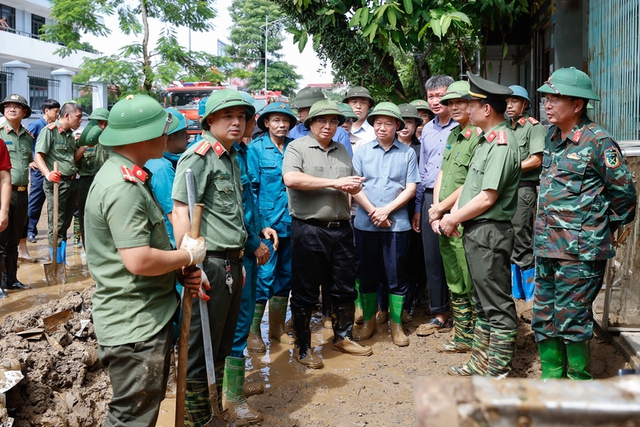 Thủ tướng: Hỗ trợ ngay 50 tỷ đồng từ ngân sách cho Yên Bái khắc phục hậu quả mưa lũ- Ảnh 1.