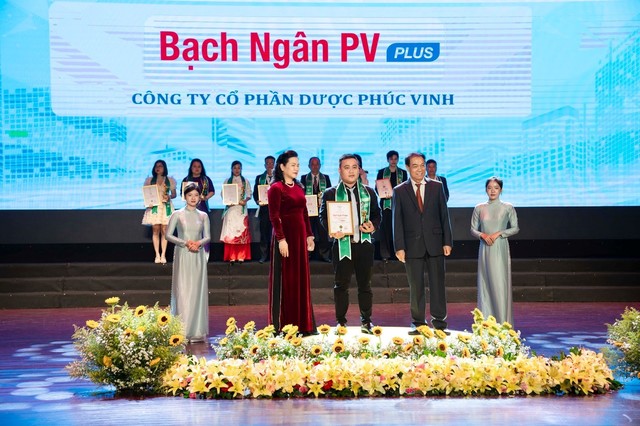 Dược Phúc Vinh khẳng định vị thế, chất lượng với giải thưởng về sản phẩm siro ho thảo dược- Ảnh 1.