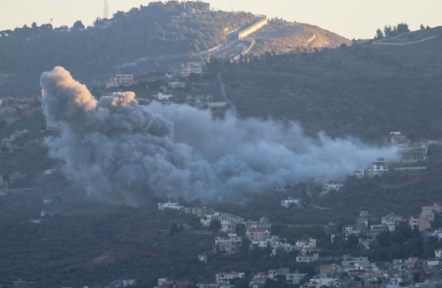 Lebanon: Máy bộ đàm của Hezbollah lại phát nổ hàng loạt- Ảnh 3.