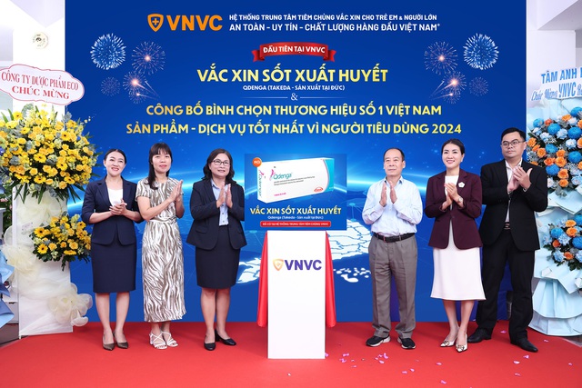 Người dân Việt Nam được tiêm vắc xin sốt xuất huyết- Ảnh 1.