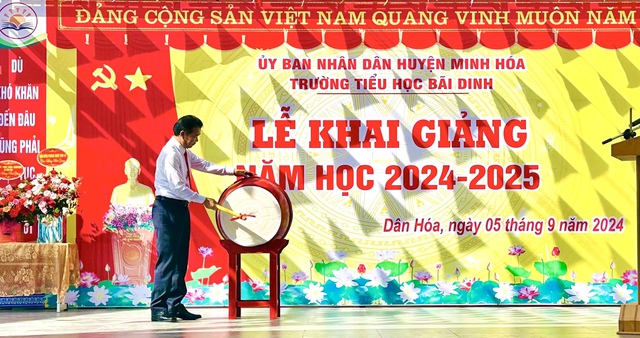 Hình ảnh cô trò vùng cao, biên giới háo hức trong ngày khai giảng- Ảnh 3.