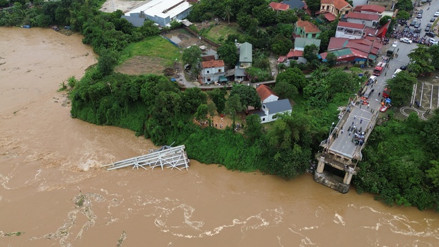 Cầu Phong Châu vừa sập vẫn được bảo dưỡng hàng năm- Ảnh 2.