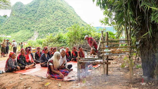 Già làng Hồ Ai – người lưu giữ 'hồn' văn hóa Vân Kiều dưới tán rừng Trường Sơn- Ảnh 6.