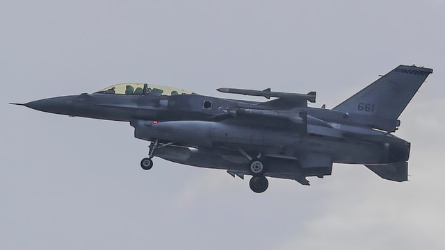 Tên lửa Python-5 nâng cấp sức mạnh F-16 Singapore- Ảnh 1.