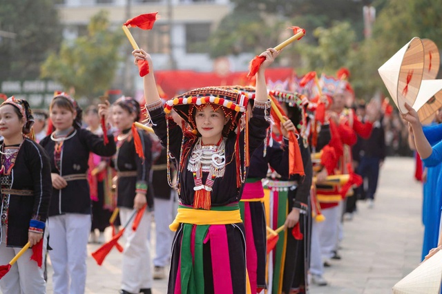 Trao Huân chương Lao động cho huyện nông thôn mới Văn Yên- Ảnh 3.