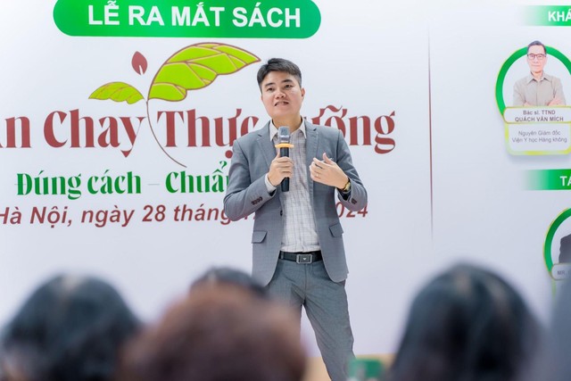 Ra mắt cuốn sách 'Ăn chay thực dưỡng đúng cách - Chuẩn khoa học'- Ảnh 1.