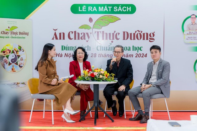 Ra mắt cuốn sách 'Ăn chay thực dưỡng đúng cách - Chuẩn khoa học'- Ảnh 2.