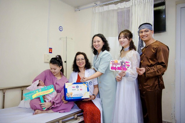 Bimunica, ETU và Eurostore.vn đồng hành cùng Bệnh viện Phụ sản Trung ương trong chương trình 'Trung Thu Yêu Thương'- Ảnh 1.