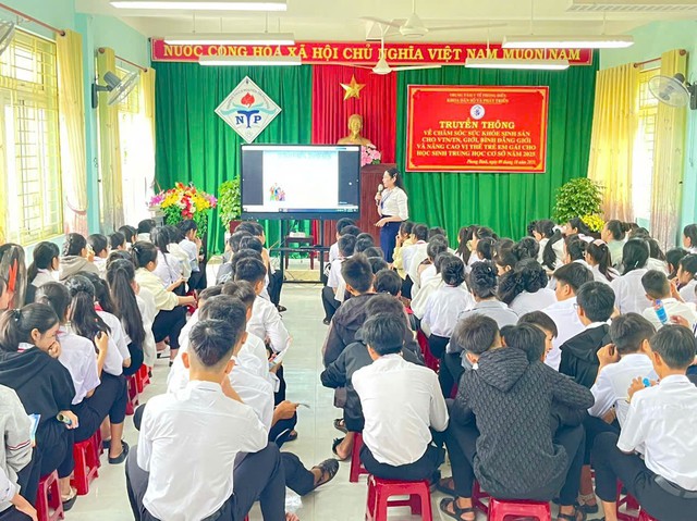 Ngày Quốc tế Trẻ em gái: Huế đẩy mạnh truyền thông sức khỏe sinh sản vị thành niên- Ảnh 3.