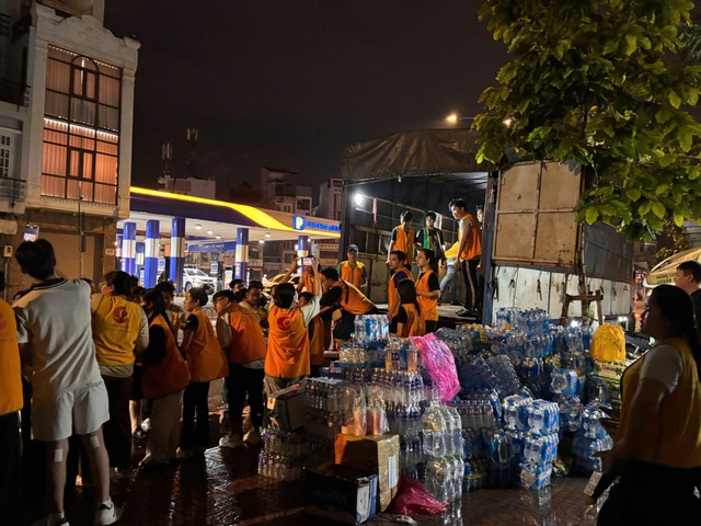 Trăng Khuyết kích hoạt gói cứu trợ khẩn cấp sau bão Bualoi- Ảnh 4. Trăng Khuyết kích hoạt gói cứu trợ khẩn cấp sau bão Bualoi- Ảnh 4.