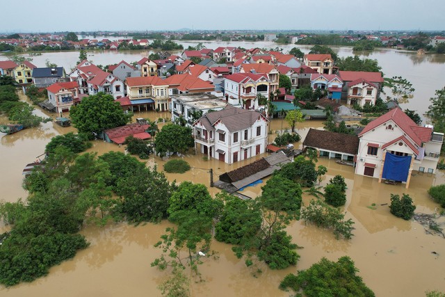 Hà Nội, Thái Nguyên và Bắc Ninh phải đảm bảo an toàn đê điều ứng phó với lũ đặc biệt lớn- Ảnh 2. Hà Nội, Thái Nguyên và Bắc Ninh phải đảm bảo an toàn đê điều ứng phó với lũ đặc biệt lớn- Ảnh 2.