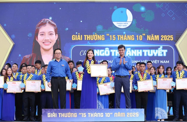 Thắp sáng ngọn lửa yêu nước trong tim người trẻ- Ảnh 2.