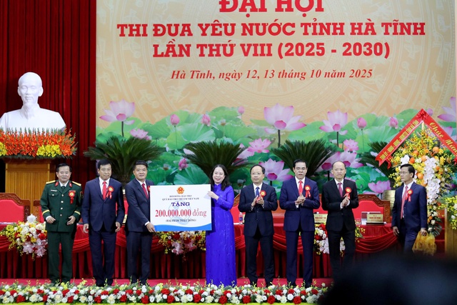 Hà Tĩnh tổ chức Đại hội thi đua yêu nước lần thứ VIII- Ảnh 1.